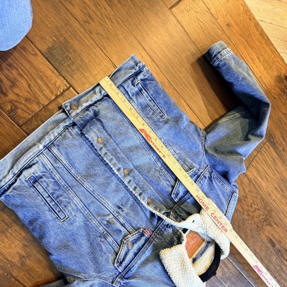 Levis Jacket Womens M Blue Jean SHERPA COLLAR Denim Trucker Button Front Warm - Picture 8 of 16